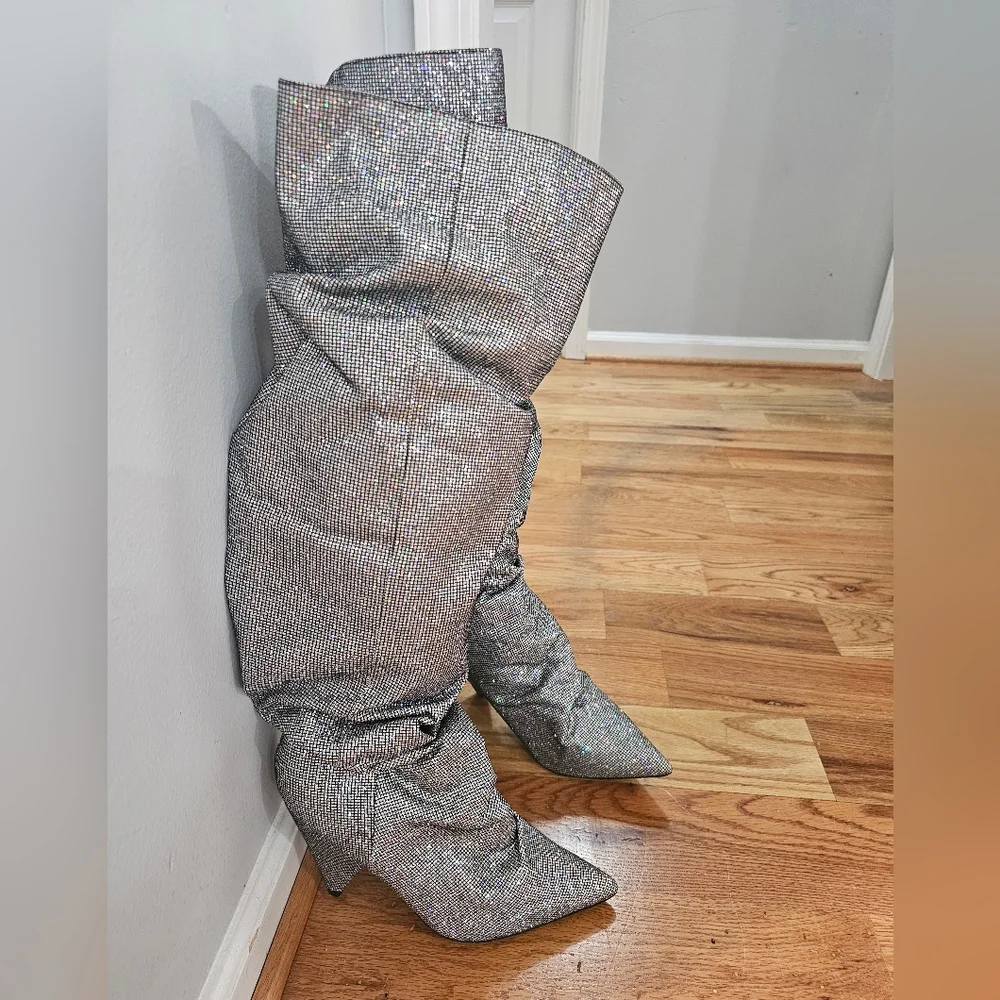 Cape Robbin Silver boots - Picture 1 of 5
